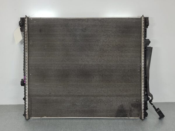 VOLKSWAGEN CRAFTER 2017-2024 RADIATOR AUTO/MANUAL, SECONDARY RADIATOR (CLOSEST T - Image 2