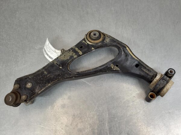 MERCEDES VITO 2015-2022 RIGHT FRONT LOWER CONTROL ARM 447, FWD, DIESEL, 1.6, 03/ - Image 2