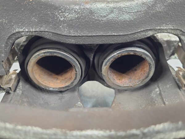 VOLKSWAGEN CRAFTER 2017-2024 CALIPER RH FRONT, AWD/FWD, SY1, 08/17- - Image 6