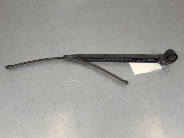 VOLKSWAGEN CRAFTER 2017-2024 WIPER ARM SY1, REAR BARN DOOR, RH SIDE, 08/17- - Image 2