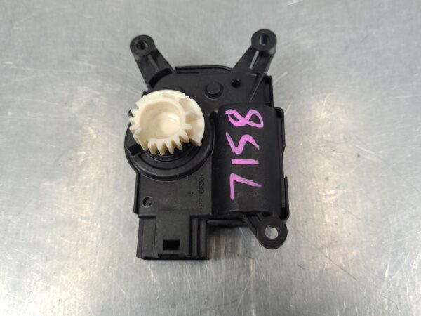 VOLKSWAGEN CRAFTER 2017-2026 BLEND DOOR ACTUATOR SY1, 08/17- - Image 3