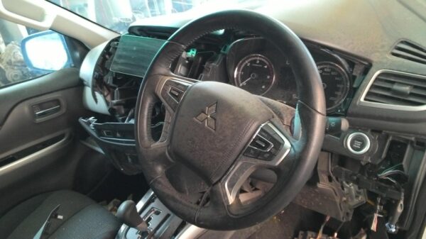 MITSUBISHI TRITON 2015-2023 ROCKER COVER 2.4, 4N15, DIESEL, MQ-MR, 03/15-10/23 - Image 30