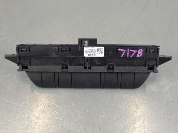 HOLDEN COLORADO 2012-2020 - Image 6