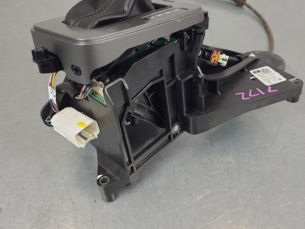 FORD RANGER 2018-2022 GEAR STICK/SHIFTER GEAR SHIFTER, AUTO T/M, 2WD/4WD, NON TI - Image 4