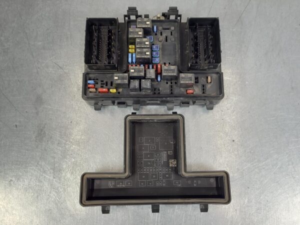 FORD RANGER 2015-2022 FUSE BOX PX SERIES 2-3, ENGINE BAY, MAIN RELAY/FUSE BOX, P - Image 32