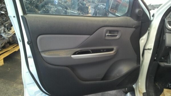 MITSUBISHI TRITON 2015-2018 VACUUM/AIR PUMP VACUUM PUMP, 2.4, DIESEL, MQ, 03/15- - Image 39