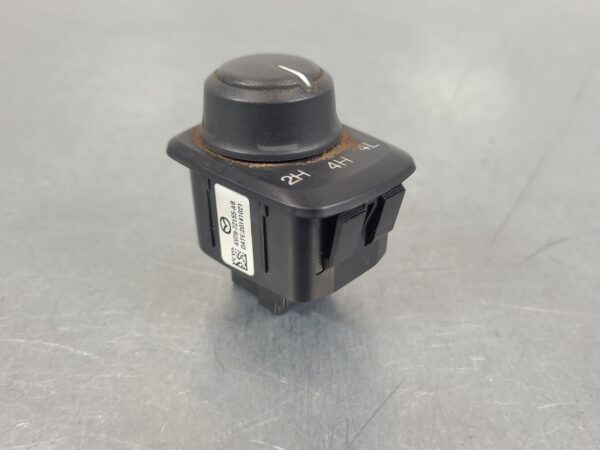 MAZDA BT50 2011-2020 - Image 23