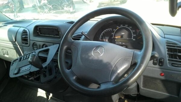 MERCEDES SPRINTER 1998-2006 ROCKER COVER VAN 02/98-10/06 - Image 22