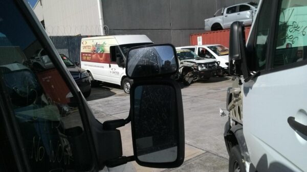 MERCEDES SPRINTER 1998-2006 VACUUM/AIR PUMP VAN 02/98-10/06 - Image 14