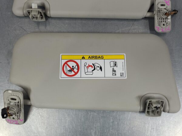 FORD RANGER 2015-2022 SUN VISOR PX2/PX3, PAIR, GREY, SLIDING TYPE, W/ LIGHT, 07/ - Image 6