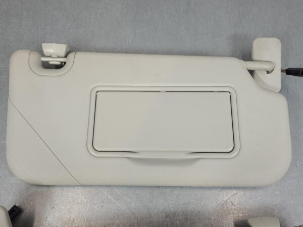 FORD RANGER 2015-2022 SUN VISOR PX2/PX3, PAIR, GREY, SLIDING TYPE, W/ LIGHT, 07/ - Image 11