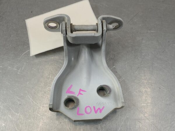 HOLDEN COLORADO 2012-2020 DOOR HINGE/RUNNER LOWER, LH FRONT, RG, 06/12-12/20 - Image 2