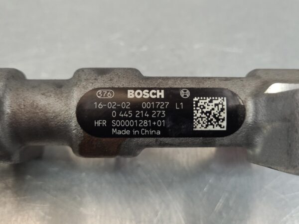 LDV V80 2013-2023 INJECTION RAIL VAN 01/13-12/23 - Image 2