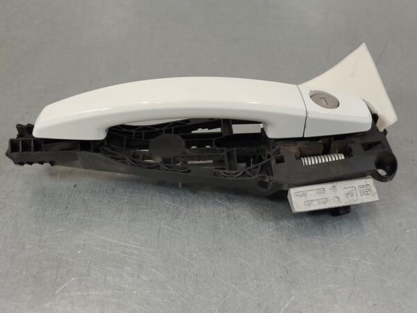 HOLDEN COLORADO 2012-2020 DOOR HANDLE RG, RH FRONT, OUTER, COLOUR CODED, 01/12-1 - Image 3