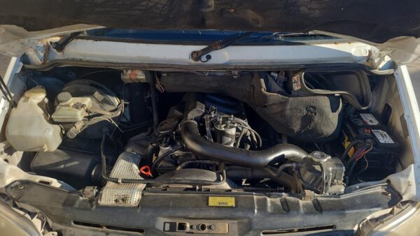 MERCEDES SPRINTER 1998-2006 VACUUM/AIR PUMP VAN 02/98-10/06 - Image 35