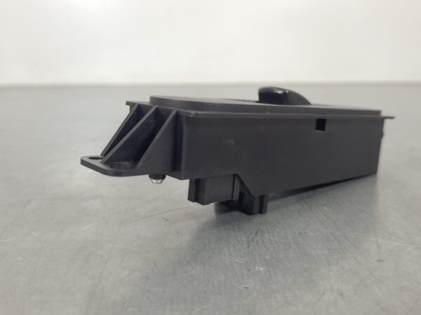 MERCEDES SPRINTER 2006-2018 POWER WINDOW SWITCH LH FRONT, NCV3, 10/06-04/18 - Image 4