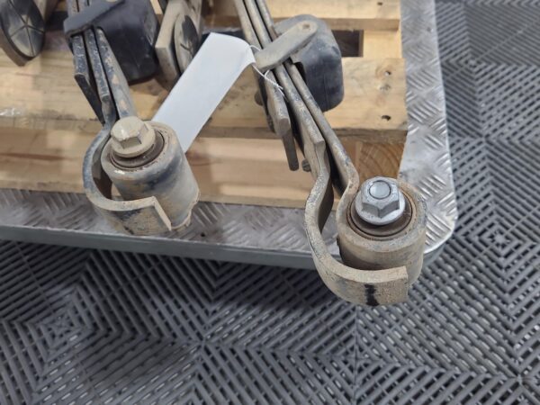 HOLDEN COLORADO 2016-2020 REAR LEAF SPRING RG, PAIR, DUAL CAB, 4 LEAF, 07/16-12/ - Image 2