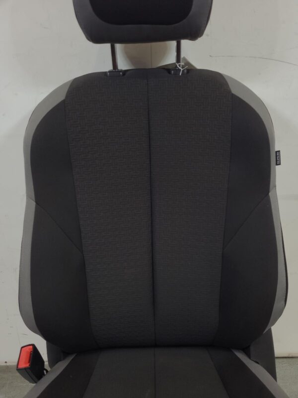 HOLDEN COLORADO 2016-2020 FRONT SEAT RG, LH FRONT, CLOTH, BLACK/GREY, LS/LT/LSX/ - Image 15