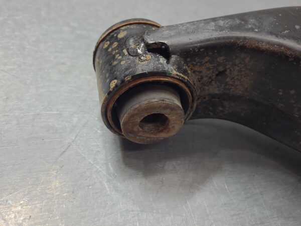 HOLDEN COLORADO 2016-2020 RIGHT FRONT LOWER CONTROL ARM RG, 07/16-12/20 - Image 3