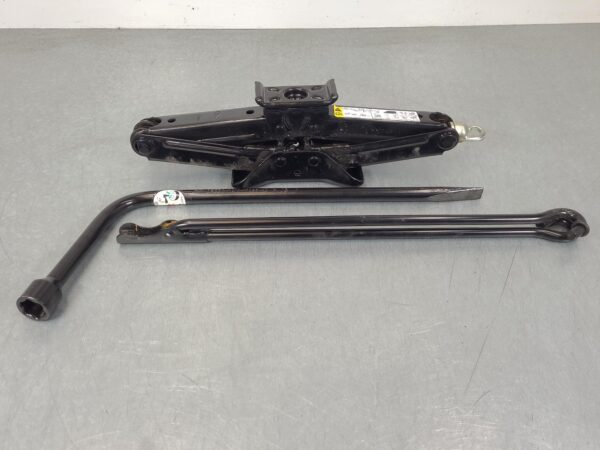 FORD TRANSIT 2014-2025 JACK/TOOL KIT SCISSOR JACK TYPE, VO, 02/14- - Image 2