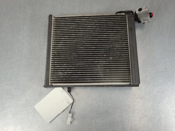 TOYOTA HIACE 2005-2019 A/C EVAPORATOR FRONT (IN DASH), TRH/KDH, 01/05-04/19