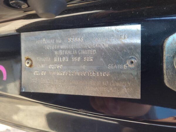 TOYOTA HILUX 2005-2011 DOOR TRIM LH FRONT, DUAL CAB, POWER WINDOWS, LIGHT GREY P - Image 11