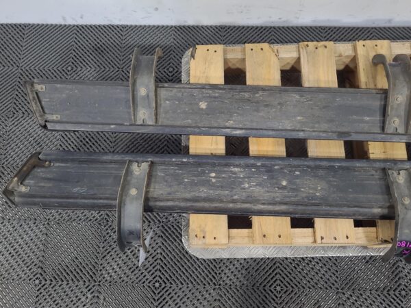 NISSAN NAVARA 2015-2025 SIDE STEP/SKIRT NP300, SIDE STEP, ASSY, DUAL CAB, 04/15- - Image 5