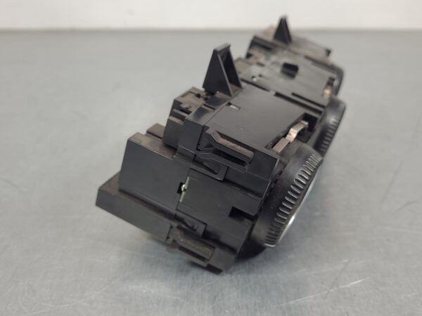 MERCEDES SPRINTER 2006-2018 HEATER/AC CONTROLS NCV3, DUAL TEMP CONTROL TYPE, 10/ - Image 2