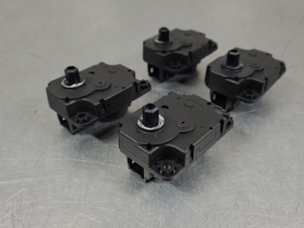 MITSUBISHI TRITON 2015-2023 BLEND DOOR ACTUATOR MQ-MR, 03/15-10/23 - Image 2