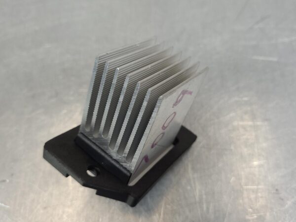 LDV DELIVER 9 2020-2026 FAN SPEED RESISTOR 07/20- - Image 2