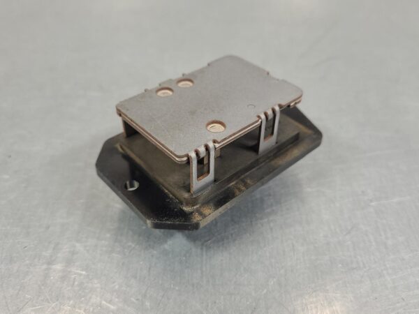 TOYOTA HILUX 2005-2015 FAN SPEED RESISTOR NON CLIMATE CONTROL TYPE, 03/05-08/15