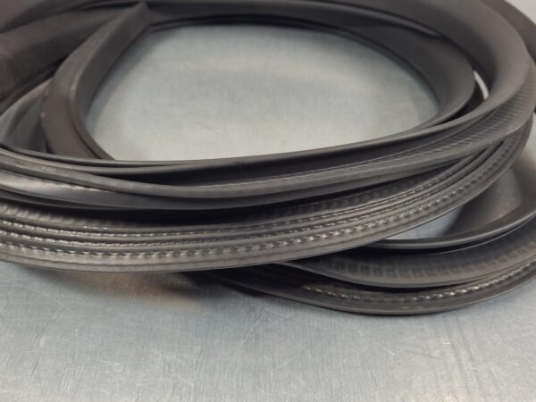 FORD F SERIES BODY SEAL RUBBER F150 14TH GEN 21- 21 22 23 24 25 26 - Image 14