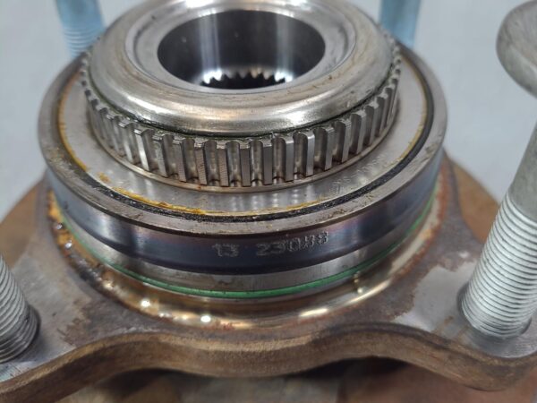 FORD F SERIES 2021-2026 RIGHT REAR HUB ASSEMBLY F150 14TH GEN 21- - Image 4