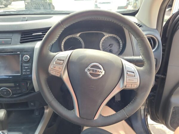 NISSAN NAVARA 2015-2025 COURTESY LIGHT NP300, FRONT, W/ SUNGLASS HOLDER TYPE, 04 - Image 36