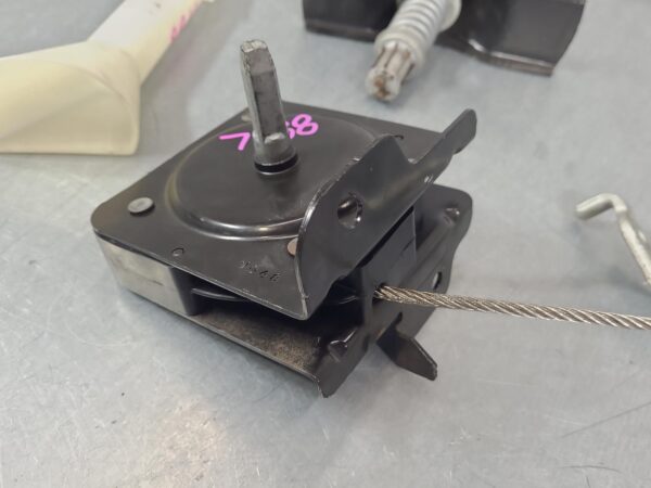 FORD RANGER 2022-2026 SPARE WHEEL WINCH RA, 05/22- - Image 13