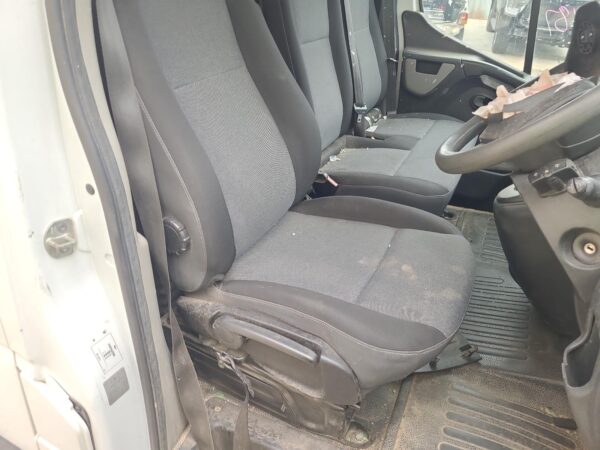 RENAULT MASTER 2011-2026 LEFT FRONT 1/4 DOOR GLASS X62, 09/11- - Image 8