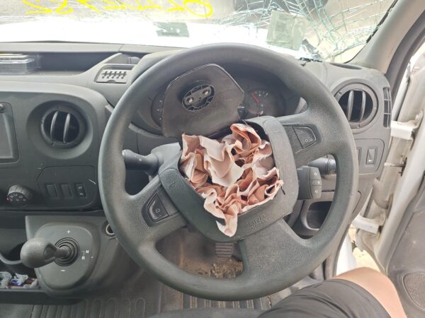 RENAULT MASTER 2011-2026 LEFT FRONT 1/4 DOOR GLASS X62, 09/11- - Image 20