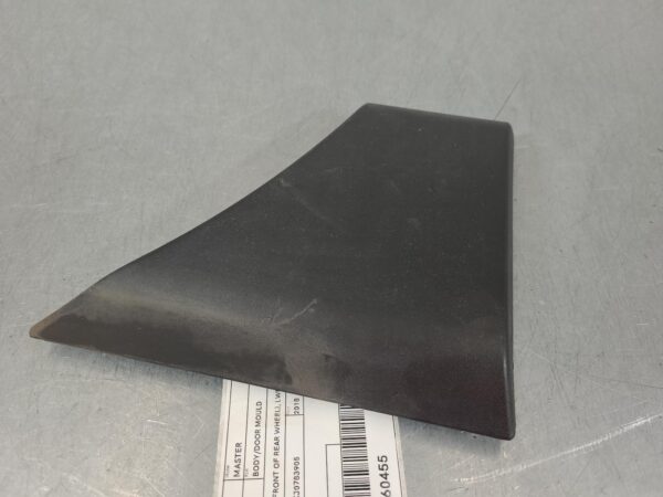 RENAULT MASTER 2011-2024 BODY/DOOR MOULD LH REAR (IN FRONT OF REAR WHEEL), LWB, - Image 2