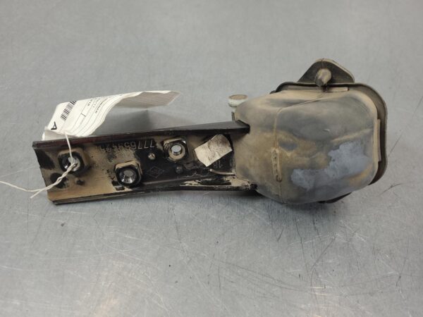 RENAULT MASTER 2011-2024 DOOR HINGE/RUNNER MIDDLE, LH SLIDING DOOR, X62, 09/11- - Image 3