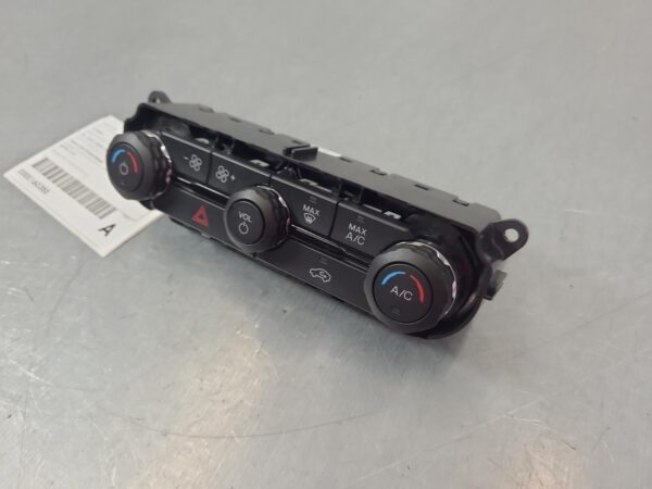 FORD RANGER 2022-2025 HEATER/AC CONTROLS RA, DUAL ZONE CLIMATE CONTROL TYPE, 05/ - Image 3