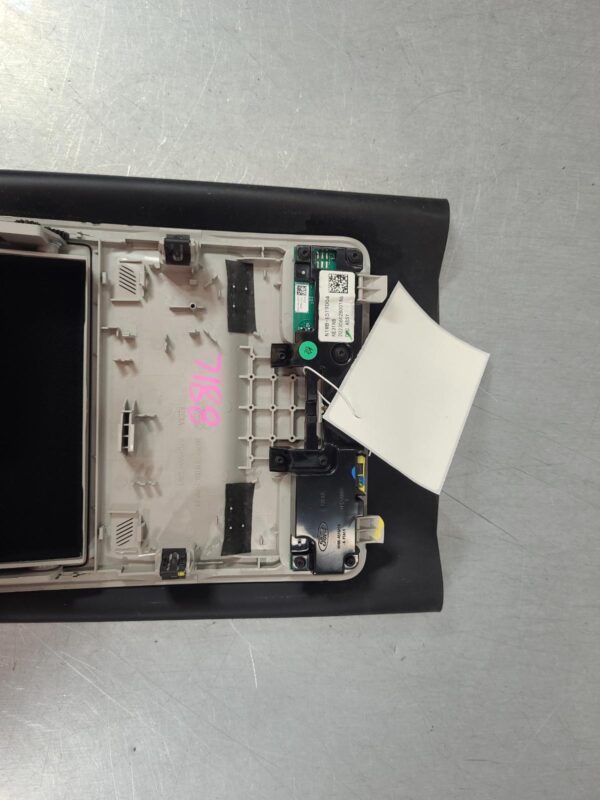 FORD RANGER 2022-2025 COURTESY LIGHT RA, FRONT, W/ SUNGLASS HOLDER, AUX SWITCH T - Image 6