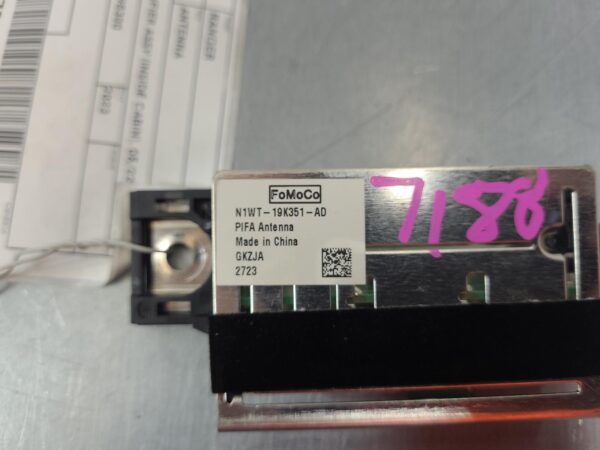 FORD RANGER 2022-2025 ANTENNA RA, AERIAL AMPLIFIER ASSY (INSIDE CABIN), 05/22- - Image 5