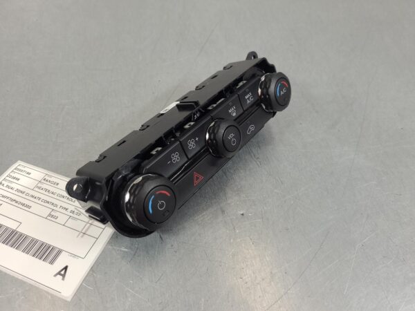 FORD RANGER 2022-2025 HEATER/AC CONTROLS RA, DUAL ZONE CLIMATE CONTROL TYPE, 05/ - Image 4