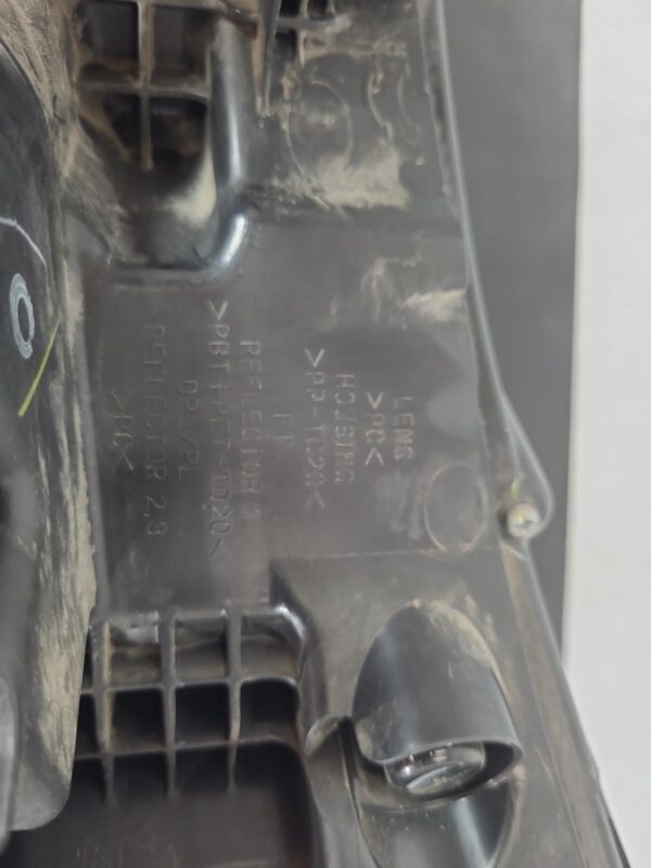 NISSAN NAVARA 2020-2025 RIGHT HEADLAMP NP300, W/ LED TYPE, 12/20- - Image 7