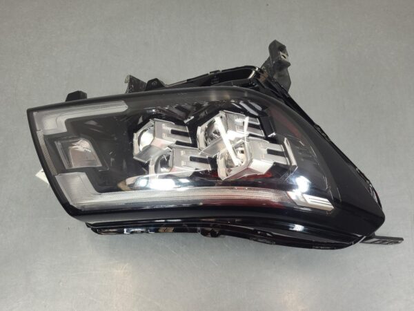 NISSAN NAVARA 2020-2025 RIGHT HEADLAMP NP300, W/ LED TYPE, 12/20- - Image 2