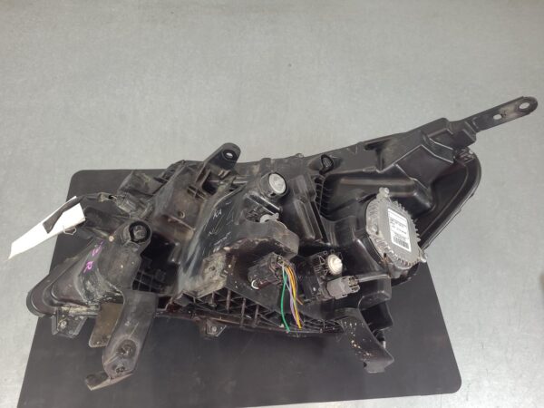 NISSAN NAVARA 2020-2025 RIGHT HEADLAMP NP300, W/ LED TYPE, 12/20- - Image 4