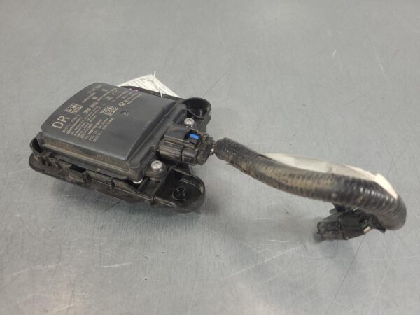 NISSAN NAVARA 2015-2025 CAMERA BLIND SPOT MONITOR SENSOR (RH REAR BEHIND BUMPER) - Image 2