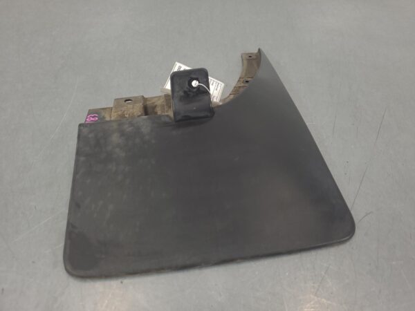 NISSAN NAVARA 2015-2025 MUD FLAPS NP300, RH REAR, 04/15- - Image 3