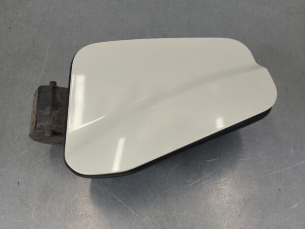NISSAN NAVARA 2015-2025 FUEL DOOR / FILLER NP300, FUEL DOOR, WIDE BODY TYPE, 04/ - Image 3