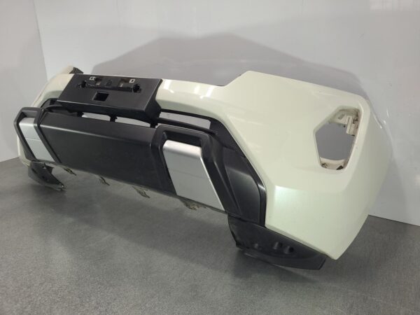 NISSAN NAVARA 2020-2025 FRONT BUMPER NP300, BUMPER BAR, W/ GREY INSERTS, 12/20- - Image 5